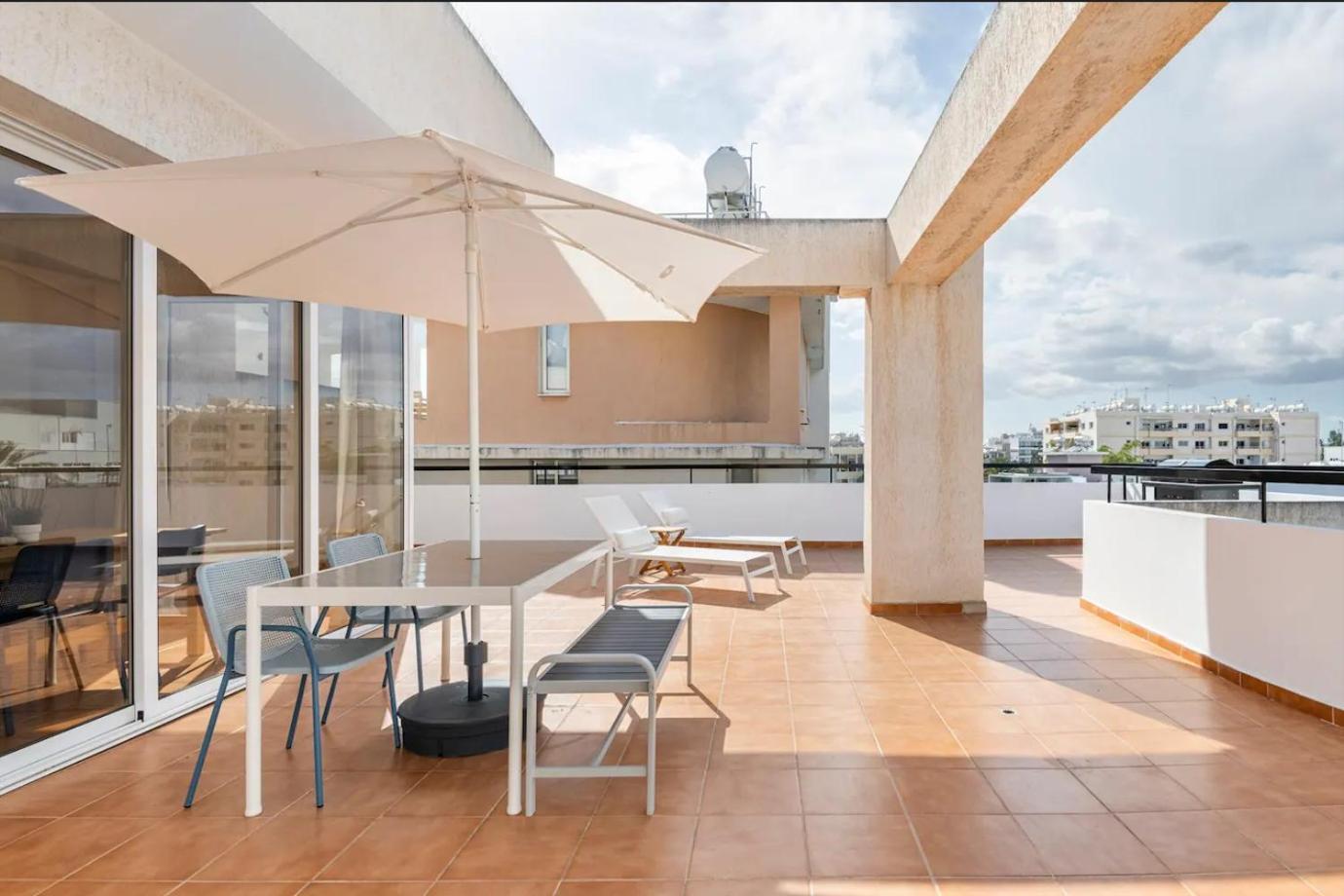 Top Floor Apartment City Center Larnaca Exteriér fotografie